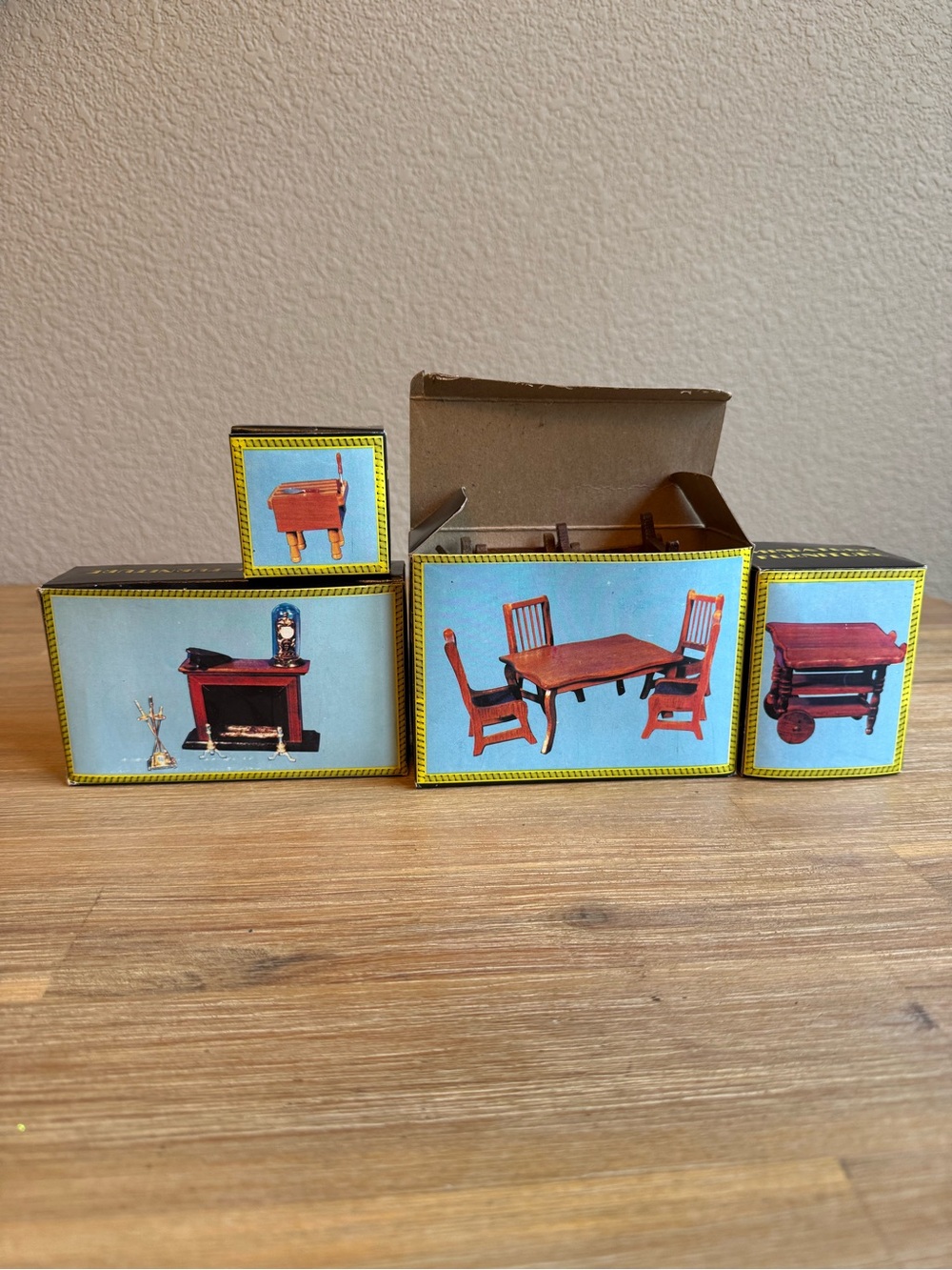Miniature Wooden Dollhouse Furniture Set - Brown BRINN’S PA